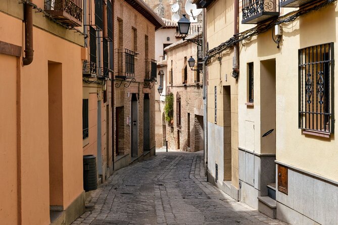 Toledo Full Day with Winery Visit, Tapas and Wine Tasting - Lunch and free time: when the day feels generous vs. when it feels rushed