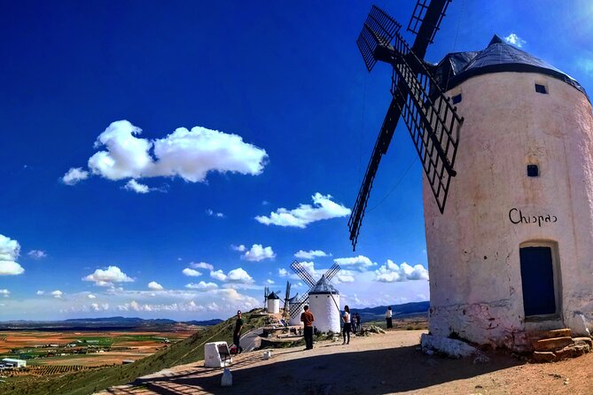 Toledo small group, Winery, Windmiils, Lunch included. - The windmills at Los Molinos: go inside a working legend