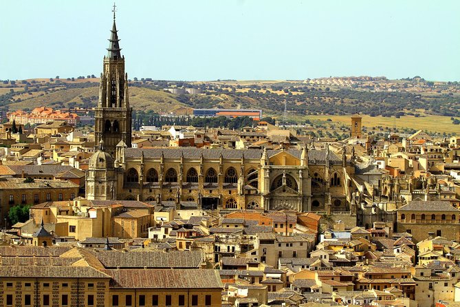 Toledo Tour with Tapas, Wine Tasting and Optional 3 Monuments - Plaza de Zocodover and the guided walk through Casco Histórico