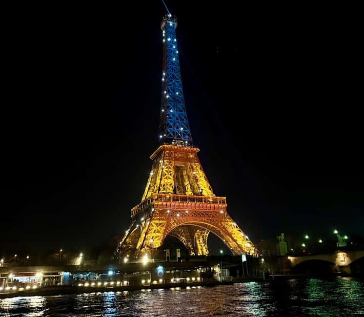 Top Private Cruises in Paris with Champagne + more surprises - Key highlights worth your attention