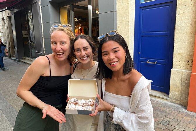 Traditional Gourmet Food & Wine Tour in Bordeaux - Hotel de Ville and Rue des Remparts: City Power, Medieval Streets, and Food Stops