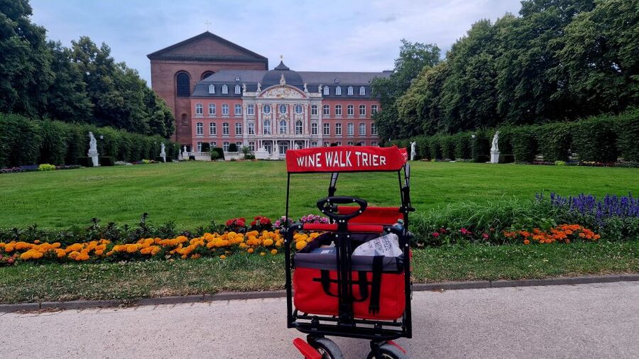 Trier: Guided City Walk with Wine Tasting - Market Cross and Main Market: Where Stories Hit the Street