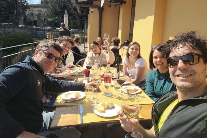Tuscany Bike Tour with Wine, Oil and Food in the Florentine Hills - Climb toward Villa del Poggio Imperiale and the Medici foothills