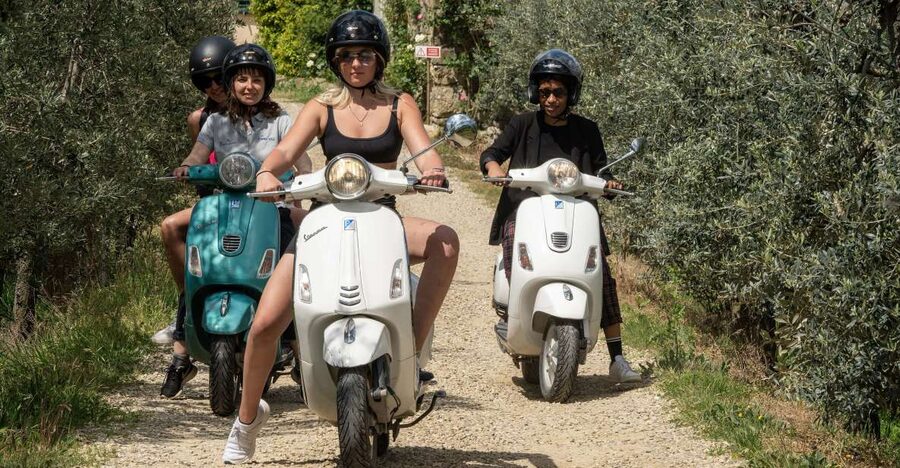 Tuscany by Vespa Full-Day Tour to Chianti Wine Region - Wine and Olive Oil Tasting: The Part You’ll Still Think About Later