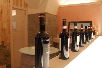 Tuscany Hiking Tour from Siena Including Wine Tasting - Monteriggioni arrives: the walled hill town payoff after your walk