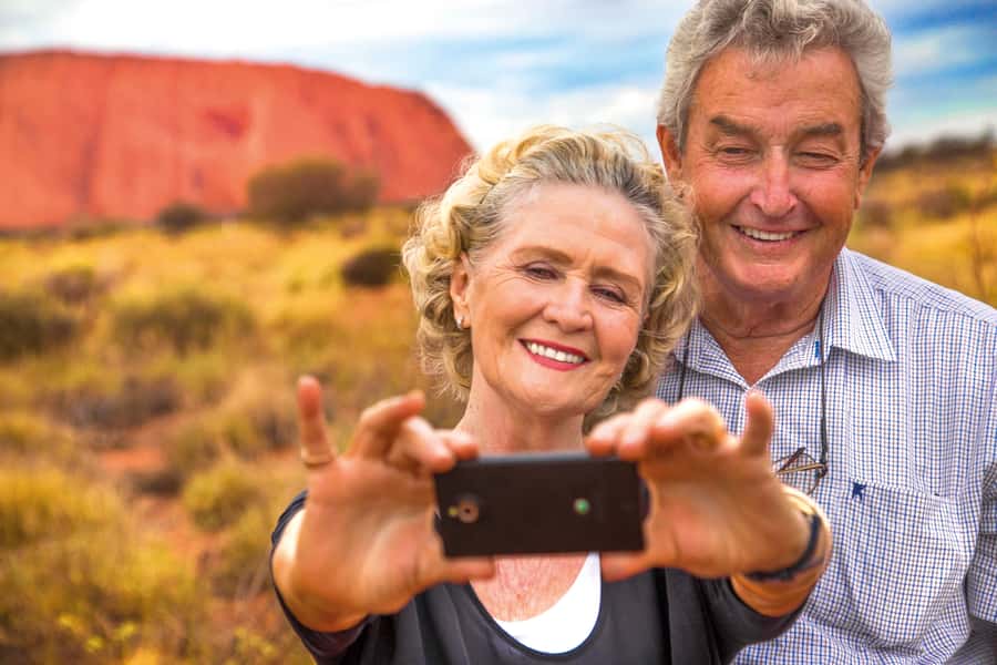 Uluru 1.5-Hour Sunset Tour with Sparkling Wine & Cheeseboard - Sparkling Wine and Cheeseboard: A Snack That Fits the Moment