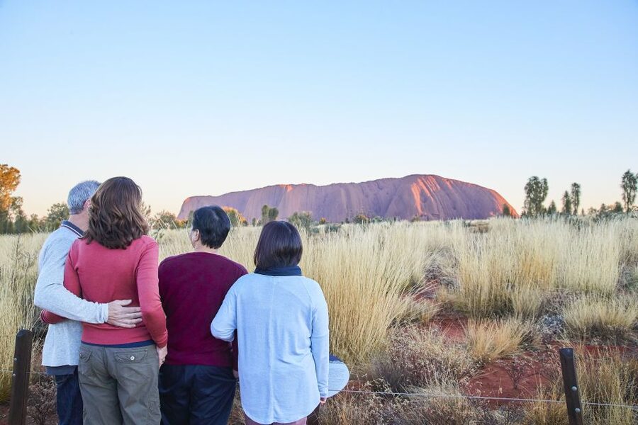 Uluru: Sacred Sites & Sunset Tour with Wine & Cheeseboard - Sunset viewing: the moment you paid for (and what can affect it)