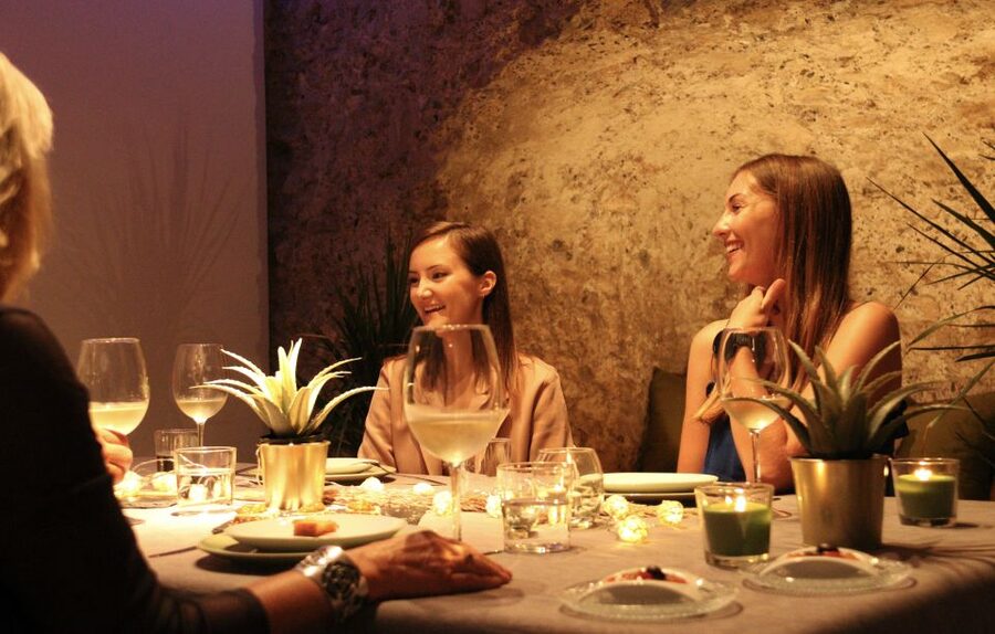 Valencia: Old Town Tour, Wine & Tapas in an 11th c. Monument - Tapas tasting, paella, and dessert: what the menu means for you