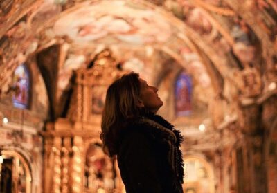 Valencia: Old Town Tour, Wine & Tapas in an 11th c. Monument - The 11th-century monument dinner: where history turns into a meal