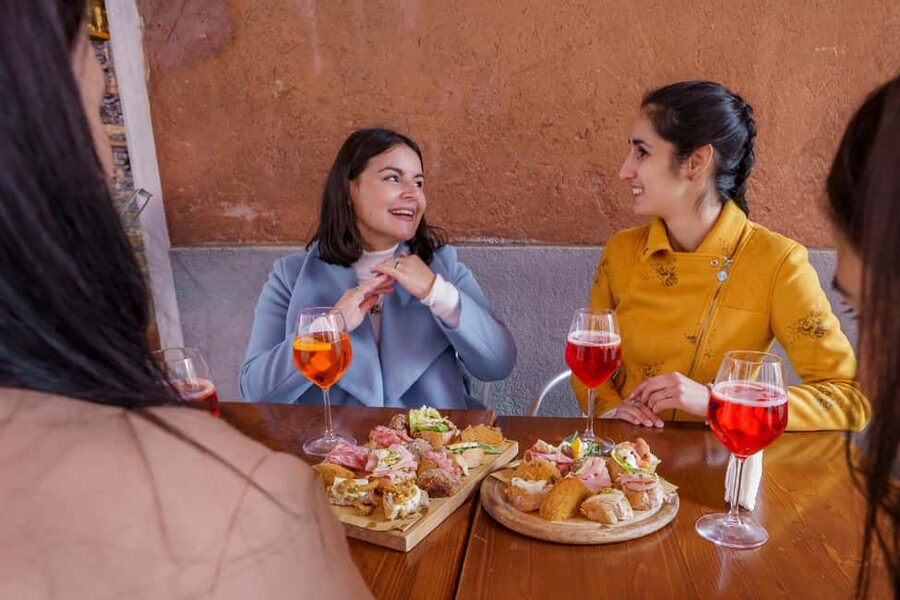 Venice: Cicchetti, Spritz, and Wine Tour in Ghetto Ebraico - Key things to know before your Venice cicchetti spritz and wine walk