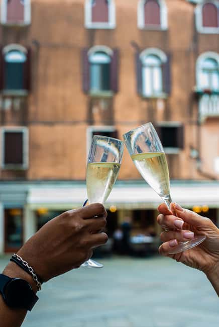 Venice: Food Tasting Tour with Cicchetti and Wine - Price and Value: Does $100 Buy Enough Food?