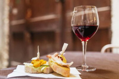 Venice: Food Tasting Tour with Cicchetti Dishes and Wine - Cannaregio Start: Real Neighborhood Energy Before the Canal