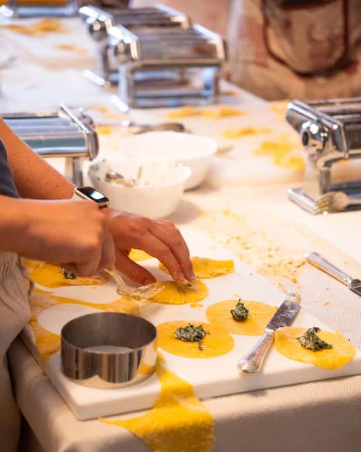 Verona Arena: The ORIGINAL Fresh Pasta and Tiramisu Cooking Class with wine - Key things to know before you go