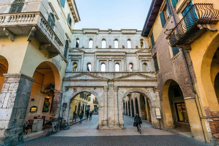 Verona: City Walking Tour with Cable Car & Wine Aperitif - Price and Value: Is $81 a Good Deal?