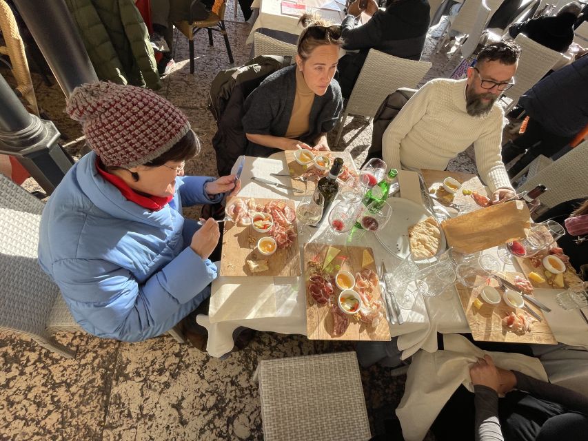 Verona: City Walking Tour with Cable Car & Wine Aperitif - The Wine Aperitif Finale: Two Wines, Ham, Cheese, and Bread