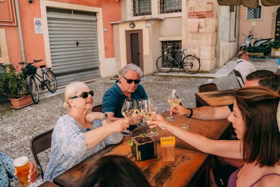 Verona: Food and Wine Tasting Walking Tour - Key things I’d circle before you book