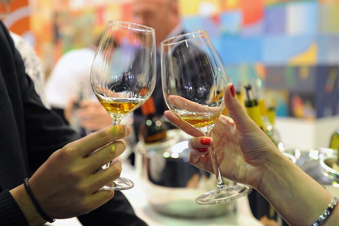 Verona Full Meal & Wine Tasting Walking Tour by Do Eat Better - Verona in 3 hours: food, wine, and old-stone walking
