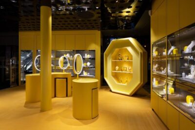 Vienna: Swarovski House Tour with Champagne and Gift - Your 1-hour tour flow: what happens from start to finish