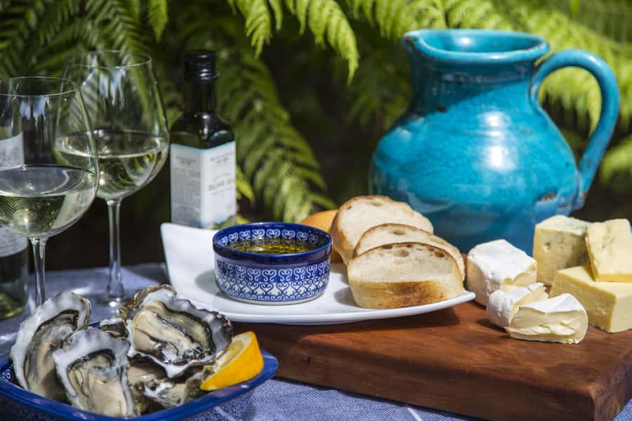 Waiheke Island Gourmet Food and Wine Tour with Platter Lunch - How this Waiheke gourmet tour works in 5 hours