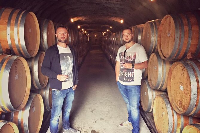 Waiheke Island Premium Wine Tour with Tastings - What Enjoi-style rotation looks like once you’re tasting