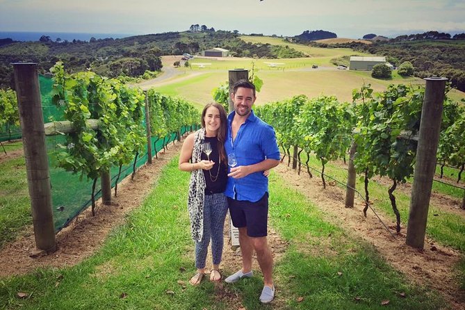 Waiheke Island Premium Wine Tour with Tastings - Views, weather, and what to pack for Waiheke day tours