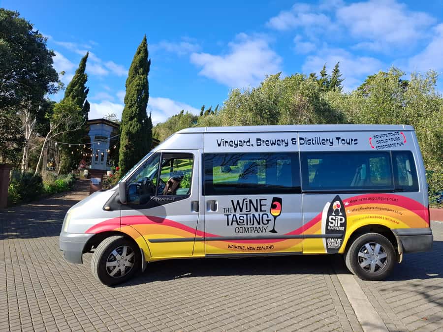 Waiheke Island: Sip and Savor 3 Vineyards Tour with Lunch - Matiatia Wharf to Waiheke: the day’s simple rhythm