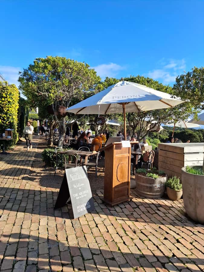Waiheke Island: Sip and Savor 3 Vineyards Tour with Lunch - Small-group transport that keeps tastings on schedule