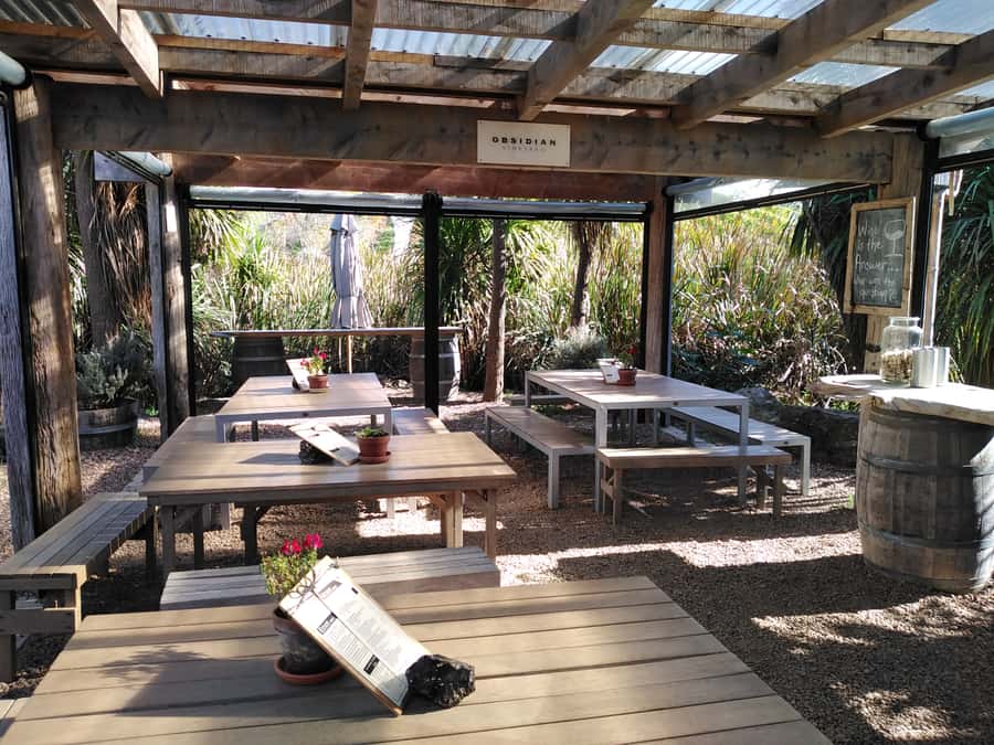 Waiheke Island: The Essence of Waiheke Wine Tour - Lunch at Three Seven Two (372): The Onetangi Beach Break You’ll Remember