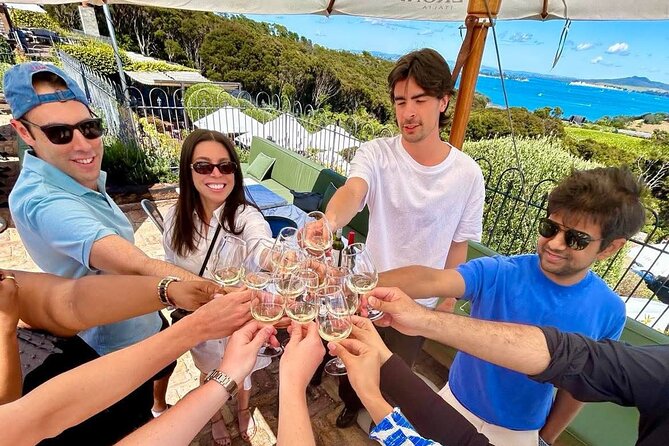 Waiheke Island Wine Tour with Tastings & Gourmet Beachfront Lunch - Waiheke in Five Hours: How This Tour Really Feels