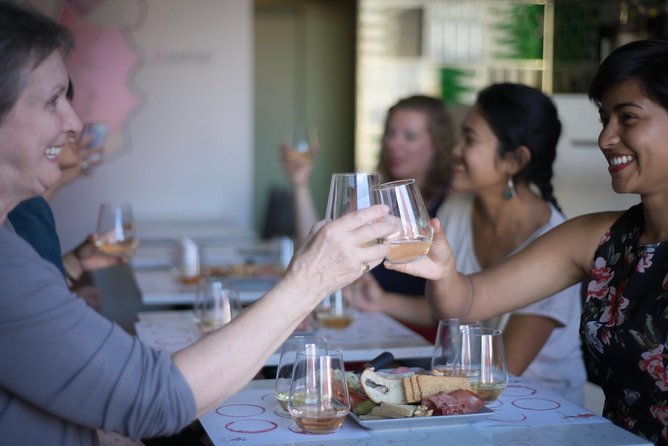 Wine and Cheese Tasting Lunch in Portuguese Wine Bar - How the 2 hours usually feel (timing that works)
