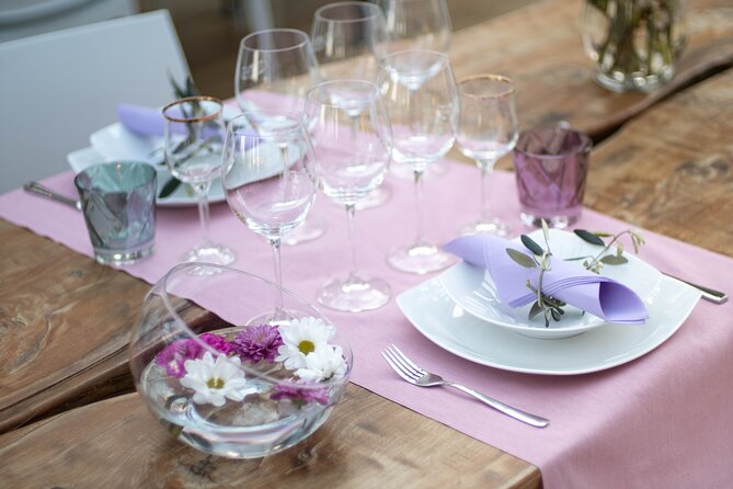 Wine and food tasting in an organic family winery - Key highlights to know before you go