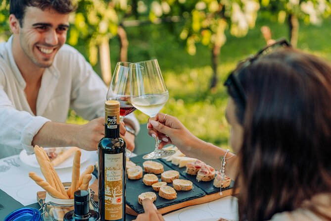 Wine and Food Tasting in the Vineyards in Lazise - Why a Lazise vineyard tasting beats the usual wine-bus plan