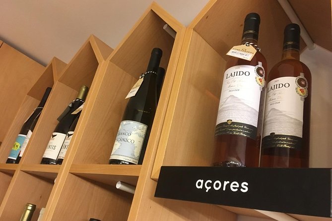 Wine & Food Evening Walking Tour in Ponta Delgada, incl. dinner - Portas da Cidade: the easy start and what you’ll get from it