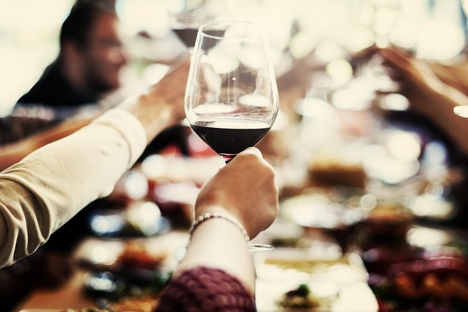 Wine Tasting and Pairing Afternoon Tour - The tasting format: 10–12 samples and structured flights