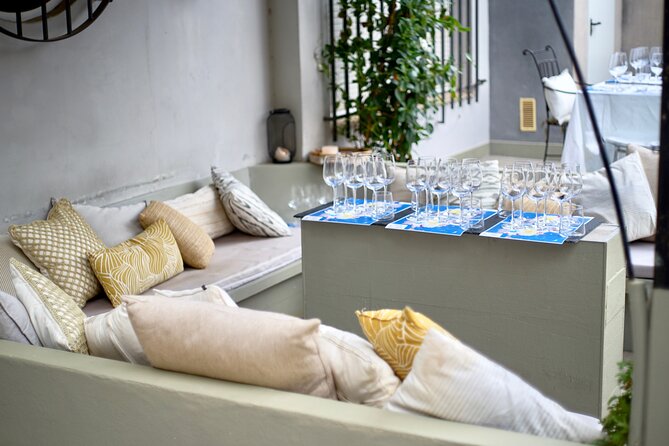Wine Tasting Experience with a Professional Sommelier in Valencia City Center - Timing, group size, and the practical stuff that affects your night