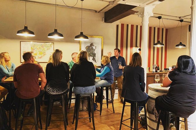 Wine Tasting near Plaza Mayor in Madrid - The small-group setup: better conversation, less standing around