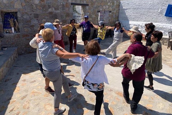 Wine Tasting Tour at a traditional farm in Mykonos - The Four Wines: What You’ll Taste and What to Pay Attention To