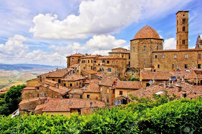 Wine Tasting & Tuscany Countryside, San Gimignano & Volterra - The Coach, the Guide Rules, and Why Commentary Feels Like It’s on Wheels