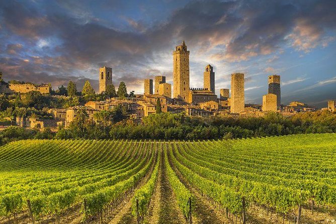 Wine Tasting & Tuscany Countryside, San Gimignano & Volterra - Winery Stop at a Tuscan Farmhouse: Tastings, Snacks, and What to Expect