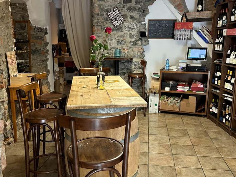 Wine Tasting with Food Pairing at Lake Como - Food pairing that’s actually built for the glass