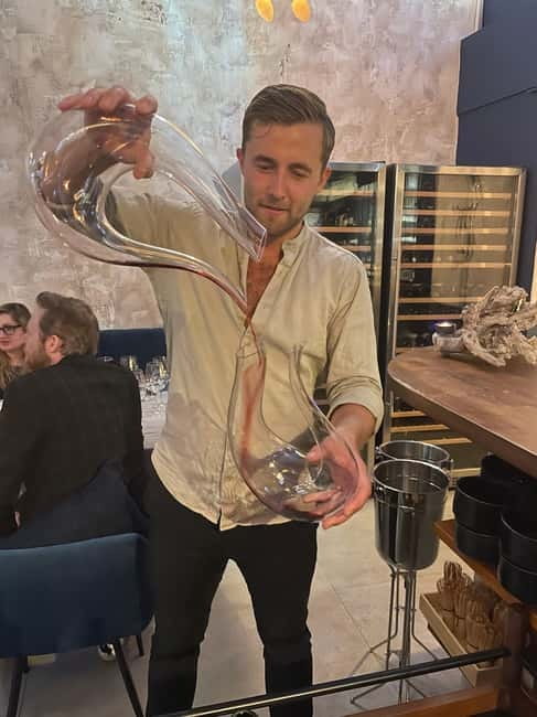 Wine Tasting with Professional Sommelier in centre Valencia - Logistics in real life: timing, pacing, and what to do nearby