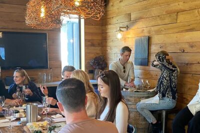 Wine Tour & Maori Culture Queenstown - The 11:00 am rhythm and how pickup works