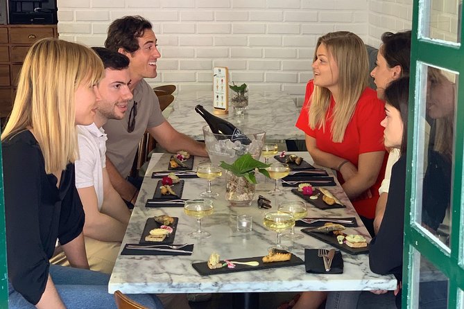 Winner 2025 Undiscovered Lisbon Food & Wine Tour by Eating Europe - Mouraria and Fado: why the music connection matters