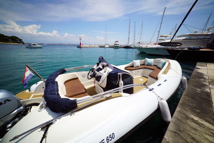 Zadar: Guided Speedboat Tour with Food, Oil & Wine Tasting - Water Taxi Hop and Back to Preko: More Swim Freedom