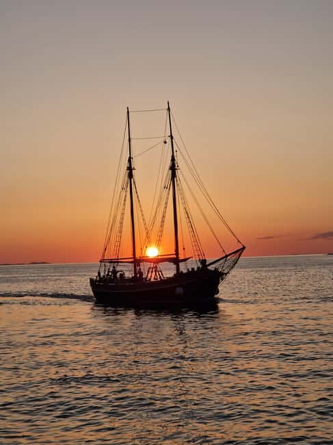 Zadar: Sunset Cruise on Traditional Boat with Wine - Zadar at golden hour: why this cruise works