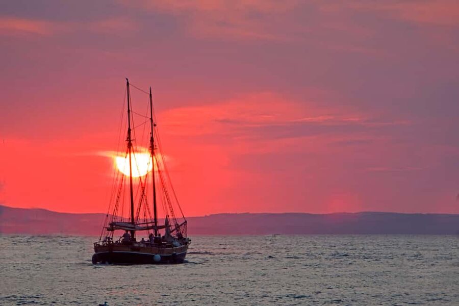Zadar: Sunset Cruise on Traditional Boat with Wine - Weather and schedule changes: the reality of an outdoor sunset